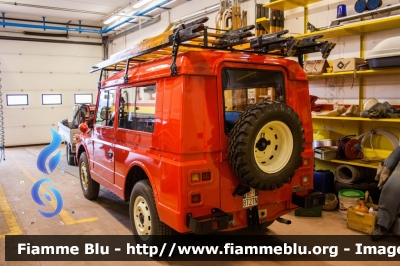 Fiat Campagnola II serie
Vigili del Fuoco
Unione distrettuale di Cles
Corpo Volontario di Smarano (TN)
* Storica *
VF 8T2 TN
Parole chiave: Fiat Campagnola_IIserie VF8T2TN