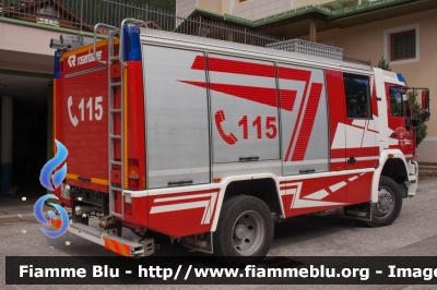 Man LE280B
Vigili del Fuoco
Distretto della Val Di Sole
Corpo Volontario di Rabbi (TN)
Allestito Rosenbauer
VF 9C6 TN
Parole chiave: Man LE280B VF9C6TN