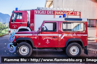 Land-Rover Defender 90
Vigili del Fuoco
Unione distrettuale di Cles
Corpo Volontario di Taio (TN)
VF 9D1 TN
Parole chiave: Land-Rover Defender_90 VF9D1TN