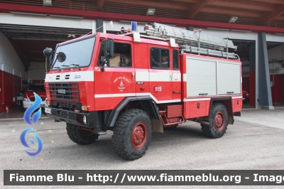 Iveco PC 80-17
Vigili del Fuoco
Distretto di Trento
Corpo Volontario di Cembra (TN)
allestimento BAI
VF A66 TN
Parole chiave: Iveco PC 80-17 VFA66TN