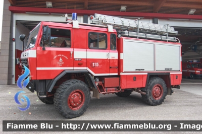 Iveco PC 80-17
Vigili del Fuoco
Distretto di Trento
Corpo Volontario di Cembra (TN)
allestimento BAI
VF A66 TN
Parole chiave: Iveco PC 80-17 VFA66TN