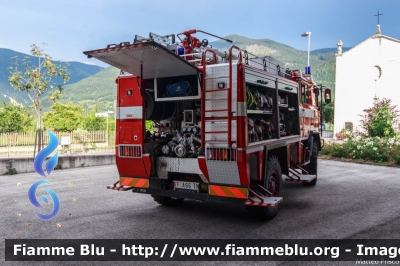 Iveco PC 80-17
Vigili del Fuoco
Distretto di Trento
Corpo Volontario di Cembra (TN)
allestimento BAI
VF A66 TN
Parole chiave: Iveco PC 80-17 VFA66TN