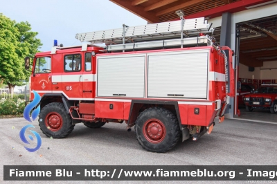 Iveco PC 80-17
Vigili del Fuoco
Distretto di Trento
Corpo Volontario di Cembra (TN)
allestimento BAI
VF A66 TN
Parole chiave: Iveco PC 80-17 VFA66TN