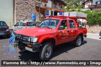 Toyota Hilux I serie
Vigili del Fuoco
Distretto di Fiemme
Corpo Volontario di Daiano (TN)
VF A77 TN
Parole chiave: Toyota Hilux_Iserie VFA77TN