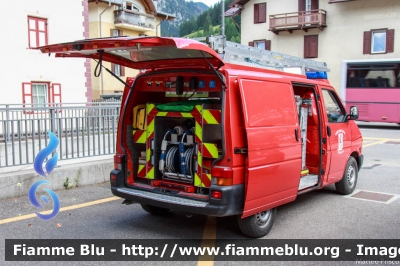 VolksWagen T4 Syncro
Vigili del Fuoco
Distretto di Fiemme
Corpo Volontario di Moena (TN)
allestimento BrandShutz
VF B77 TN
Parole chiave: VolksWagen T4_Syncro VFB77TN