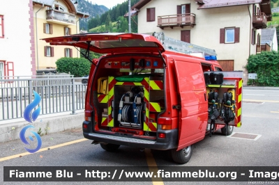 VolksWagen T4 Syncro
Vigili del Fuoco
Distretto di Fiemme
Corpo Volontario di Moena (TN)
allestimento BrandShutz
VF B77 TN
Parole chiave: VolksWagen T4_Syncro VFB77TN