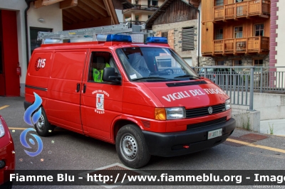 VolksWagen T4 Syncro
Vigili del Fuoco
Distretto di Fiemme
Corpo Volontario di Moena (TN)
allestimento BrandShutz
VF B77 TN
Parole chiave: VolksWagen T4_Syncro VFB77TN