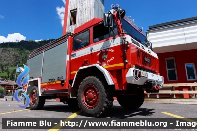 Iveco 80-17
Vigili del Fuoco
Unione Distrettuale di Fiemme
Corpo Volontario di Predazzo (TN)
allestimento Baribbi
VF C26 TN
Parole chiave: Iveco 80-17 VFC26TN