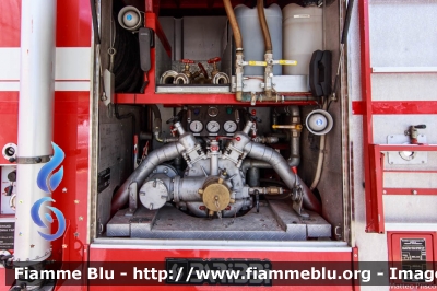 Iveco 80-17
Vigili del Fuoco
Unione Distrettuale di Fiemme
Corpo Volontario di Predazzo (TN)
allestimento Baribbi
VF C26 TN
Parole chiave: Iveco 80-17 VFC26TN