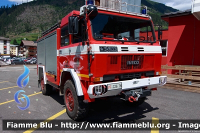 Iveco 80-17
Vigili del Fuoco
Unione Distrettuale di Fiemme
Corpo Volontario di Predazzo (TN)
allestimento Baribbi
VF C26 TN
Parole chiave: Iveco 80-17 VFC26TN