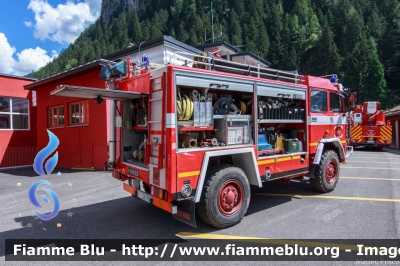 Iveco 80-17
Vigili del Fuoco
Unione Distrettuale di Fiemme
Corpo Volontario di Predazzo (TN)
allestimento Baribbi
VF C26 TN
Parole chiave: Iveco 80-17 VFC26TN