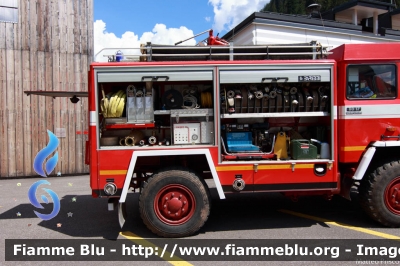 Iveco 80-17
Vigili del Fuoco
Unione Distrettuale di Fiemme
Corpo Volontario di Predazzo (TN)
allestimento Baribbi
VF C26 TN
Parole chiave: Iveco 80-17 VFC26TN