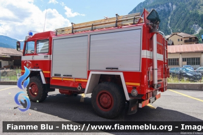 Iveco 80-17
Vigili del Fuoco
Unione Distrettuale di Fiemme
Corpo Volontario di Predazzo (TN)
allestimento Baribbi
VF C26 TN
Parole chiave: Iveco 80-17 VFC26TN