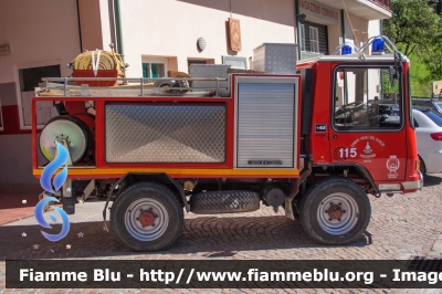 OM Zeta 4X4
Vigili del Fuoco
Unione distrettuale di Cles
Corpo Volontario di Bresimo (TN)
VF D59 TN
Parole chiave: OM Zeta_4X4 VFD59TN