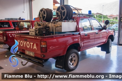 Toyota Hilux I serie
Vigili del Fuoco
Unione distrettuale di Mezzolombardo
Corpo Volontario di Roverè della Luna (TN)
VF D92 TN
Parole chiave: Toyota Hilux_I_serie VFD92TN