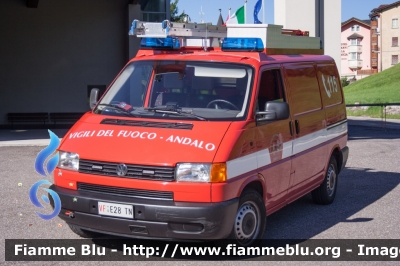 Volkswagen Transporter T4
Vigili del Fuoco
Unione distrettuale di Mezzolombardo
Corpo Volontario di Andalo (TN)
Allestimento Brandshutz
VF E28 TN
Parole chiave: Volkswagen Transporter_T4 VFE28TN