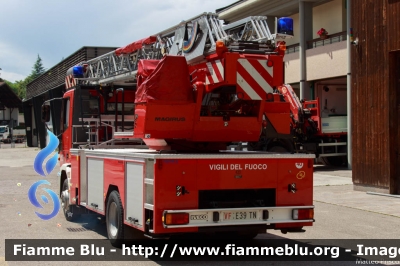 Iveco EuroFire 120E23 I serie
Vigili del Fuoco
Unione Distrettuale di Fiemme (TN)
ospitato dal Corpo Volontario di Cavalese (TN)
VF E39 TN
Parole chiave: Iveco EuroFire_120E23_Iserie VFE39TN