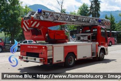 Iveco EuroFire 120E23 I serie
Vigili del Fuoco
Unione Distrettuale di Fiemme (TN)
ospitato dal Corpo Volontario di Cavalese (TN)
VF E39 TN
Parole chiave: Iveco EuroFire_120E23_Iserie VFE39TN