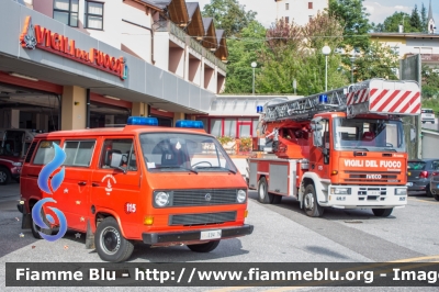 Volkswagen Transporter T3
Vigili del Fuoco
Unione Distrettuale di Fondo
Corpo Volontario di Fondo (TN)
allestimento Brandshutz
ex ambulanza riallestito a carro aria
dal Corpo di Fondo
VF E94 TN
Parole chiave: Volkswagen Transporter_T3 VFE94TN