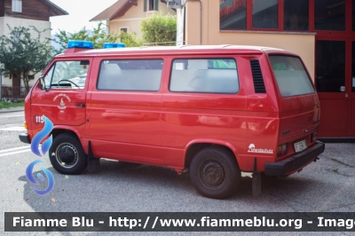 Volkswagen Transporter T3
Vigili del Fuoco
Unione Distrettuale di Fondo
Corpo Volontario di Fondo (TN)
allestimento Brandshutz
ex ambulanza riallestito a carro aria
dal Corpo di Fondo
VF E94 TN
Parole chiave: Volkswagen Transporter_T3 VFE94TN