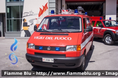 Volkswagen Transporter T4
Vigili del Fuoco
Unione distrettuale di Mezzolombardo
Corpo Volontario di Nave San Rocco (TN)
VF F08 TN
Parole chiave: Volkswagen Transporter_T4 VFF08TN