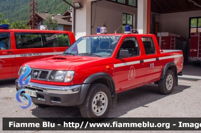 Nissan Navara I serie 
Vigili del Fuoco
Distretto della Val Di Sole
Corpo Volontario di Monclassico (TN)
VF F37 TN
Parole chiave: Nissan Navara_I_serie VFF37TN