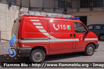 Volkswagen Transporter T4 restyle
Vigili del Fuoco
Unione distrettuale di Mezzolombardo
Corpo Volontario di Denno (TN)
Allestito Brandshutz
VF F50 TN
Parole chiave: Volkswagen Transporter_T4_restyle VFF50TN