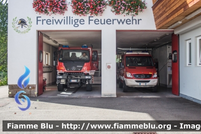 Mercedes-Benz Unimog U20
Vigili del Fuoco
Unione Distrettuale Merano - Bezirksverband Meran
Corpo Volontario di San Felice - Freiwillige Feuerwehr St. Felix (BZ)
Allestimento Ziegler
VF FW 31W
Parole chiave: Mercedes-Benz Unimog_U20 VFFW31W