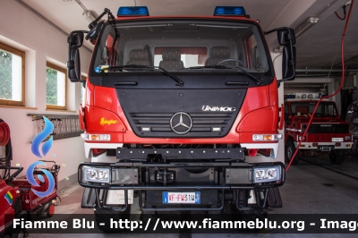 Mercedes-Benz Unimog U20
Vigili del Fuoco
Unione Distrettuale Merano - Bezirksverband Meran
Corpo Volontario di San Felice - Freiwillige Feuerwehr St. Felix (BZ)
Allestimento Ziegler
VF FW 31W
Parole chiave: Mercedes-Benz Unimog_U20 VFFW31W