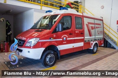 Mercedes-Benz Sprinter 4x4 III serie
Vigili del Fuoco
Unione Distrettuale Bolzano
Bezirksverband Bozen
Corpo Volontario di Laives (BZ)
Freiwillige Feuerwehr Leifers
Allestimento Rosenbauer
VF FW 31Z
Parole chiave: Mercedes-Benz Sprinter_4x4_IIIserie VFFW31Z