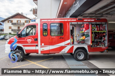 Iveco Daily 4x4 V serie
Vigili del Fuoco
Unione Distrettuale Merano - Bezirksverband Meran
Corpo Volontario di Tirolo - Freiwillige Feuerwehr Tirol (BZ)
Allestimento Kofler
VF FW 35L
Parole chiave: Iveco Daily_4x4_Vserie VFFW35L