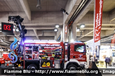 Man TGM 13.290 4x4 III serie
Vigili del Fuoco
Unione Distrettuale Bolzano - Bezirksverband Bozen
Corpo Volontario di San Michele Appiano
- Freiwillige Feuerwehr Saint Michael Eppan (BZ)
Allestimento Kofler con gru Effer
VF FW 3CS
Parole chiave: Man TGM_13.290_4x4_IIIserie VFFW3CZ Civil_Protect-2018