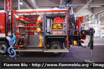 Man TGM 13.290 4x4 III serie
Vigili del Fuoco
Unione Distrettuale Bolzano - Bezirksverband Bozen
Corpo Volontario di San Michele Appiano
- Freiwillige Feuerwehr Saint Michael Eppan (BZ)
Allestimento Kofler con gru Effer
VF FW 3CS
Parole chiave: Man TGM_13.290_4x4_IIIserie VFFW3CZ Civil_Protect-2018