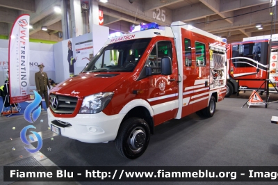 Mercedes-Benz Sprinter 4x4 III serie restyle
Vigili del Fuoco
Unione Distrettuale Alta Val Venosta
Corpo Volontario di Laudes (BZ)
Freiwillige Feuerwehr Laatsch
Allestimento Ziegler
VF FW 3CT
Parole chiave: Mercedes-Benz Sprinter_4x4_IIIserie_restyle VFFW3CT Civil_Protect_2018