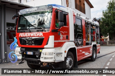 Man TGM 16.340 4x4 III serie
Vigili del Fuoco
Unione Distrettuale Bassa Val Pusteria
Corpo Volontario di Stegona (BZ)
Freiwillige Feuerwehr Stegen
Allestimento Rosenbauer
VF FW 3CZ
Parole chiave: Man TGM_16.340_4x4_IIIserie VFFW3CZ