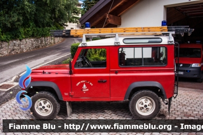 Land-Rover Defender 90
Vigili del Fuoco
Unione distrettuale di Cles
Corpo Volontario di Tres (TN)
VF G14 TN
Parole chiave: Land-Rover Defender_90 VFG14TN