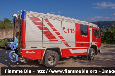 Mercedes-Benz Atego 1328 4x4 I serie
Vigili del Fuoco
Unione distrettuale di Cles
Corpo Volontario di Livo (TN)
allestimento Rosenbauer
VF G83 TN
Parole chiave: Mercedes-Benz Atego_1328_4x4_Iserie VFG83TN