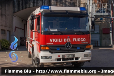 Mercedes-Benz Atego 1328 4x4 I serie
Vigili del Fuoco
Unione distrettuale di Cles
Corpo Volontario di Livo (TN)
allestimento Rosenbauer
VF G83 TN
Parole chiave: Mercedes-Benz Atego_1328_4x4_Iserie VFG83TN