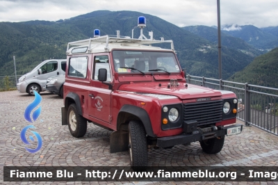 Land Rover Defender 90
Vigili del Fuoco
Distretto di Trento
Corpo Volontario di Grauno (TN)
VF G98 TN
Parole chiave: Land_Rover Defender_90 VFG98TN