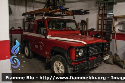 Land Rover Defender 90
Vigili del Fuoco
Distretto di Trento
Corpo Volontario di Meano (TN)
VF H23 TN
Parole chiave: Land-Rover Defender_90 VFH23TN