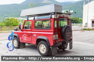 Land Rover Defender 90
Vigili del Fuoco
Distretto di Trento
Corpo Volontario di Cembra (TN)
VF K59 TN
Parole chiave: Land_Rover Defender_90 VFK59TN