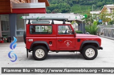 Land Rover Defender 90
Vigili del Fuoco
Distretto di Trento
Corpo Volontario di Cembra (TN)
VF K59 TN
Parole chiave: Land_Rover Defender_90 VFK59TN