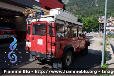 Land Rover Defender 110
Vigili del Fuoco
Unione Distrettuale di Fiemme
Corpo Volontario di Tesero (TN)
VF K64 TN
Parole chiave: Land_Rover Defender_110 VFK64TN