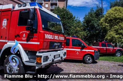 Man LE 14.280 4x4
Vigili del Fuoco
Unione distrettuale di Mezzolombardo
Corpo Volontario di Zambana (TN)
VF Z75 TN
Parole chiave: Man LE_14.280_4x4 VFZ75TN