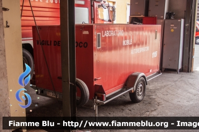 Carrello 
Vigili del Fuoco
Comando Provinciale di Viterbo
Carrello laboratorio Autoprotettori
 VF R 2498
Parole chiave: VFR2498