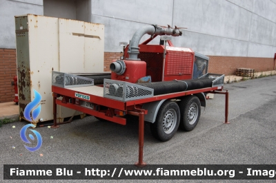 Carrello Idrovora
Vigili del Fuoco
Scuola Centrale Antincendi
Capannelle (Roma)
VF R2782
Parole chiave: Carrello Idrovora VFR2782