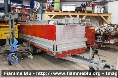 Carrello
Vigili del Fuoco
Unione Distrettuale Merano - Bezirksverband Meran
Corpo Volontario di Prissiano - Freiwillige Feuerwehr Prissian (BZ)
VF R2W6 BZ
Parole chiave: VFR2CHBZ VFR2G3BZ VFR2g1BZ VFR2W6BZ