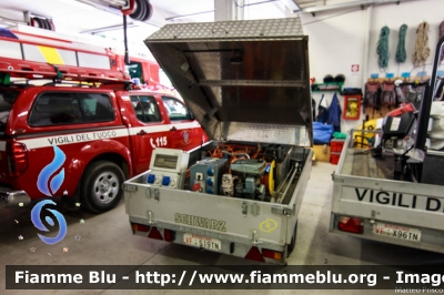 Carrello
Vigili del Fuoco
Distretto di Fiemme
Corpo Volontario di Cavalese (TN)
VFr S19 TN
Parole chiave: Carrello VFrS19TN