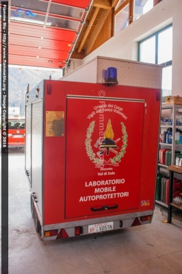 Carrello Laboratorio Autoprotettori
Vigili del Fuoco
Distretto della Val Di Sole
Veicolo ospitato dal corpo di Monclassico (TN)
VFr V05 TN
Parole chiave: Carrello Laboratorio_Autoprotettori VFrV05TN