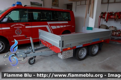 Carrello
Vigili del Fuoco
Unione Distrettuale di Fiemme
Corpo Volontario di Valfloriana (TN)
VFr W57 TN
Parole chiave: Carrello VFrW57TN